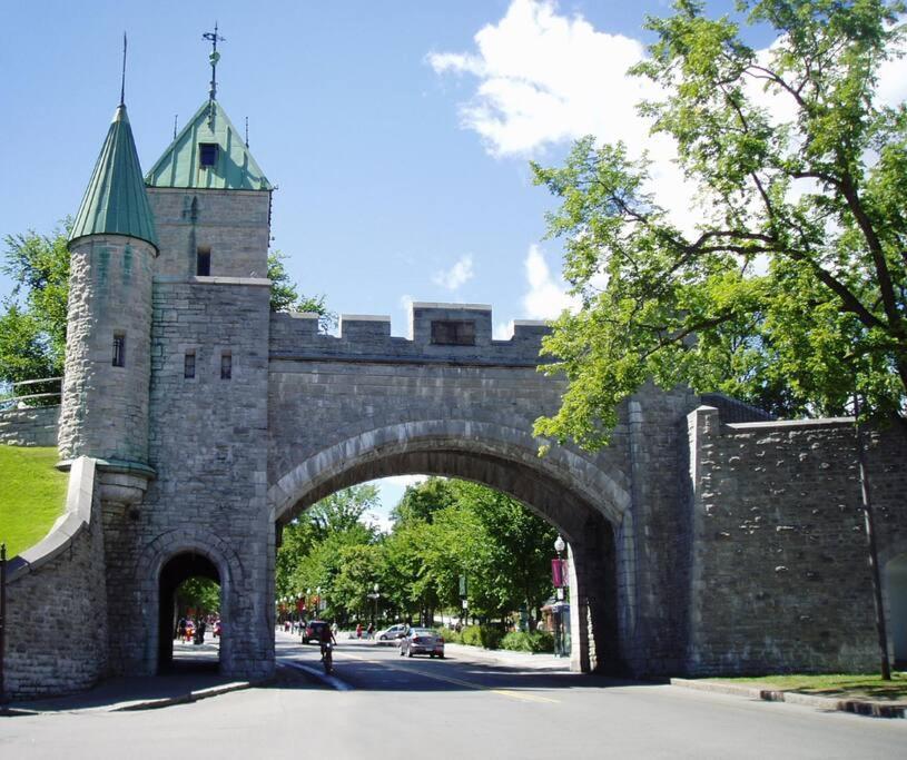 Initial / Medzi / Centre-Ville De Quebec Quebeque Exterior foto